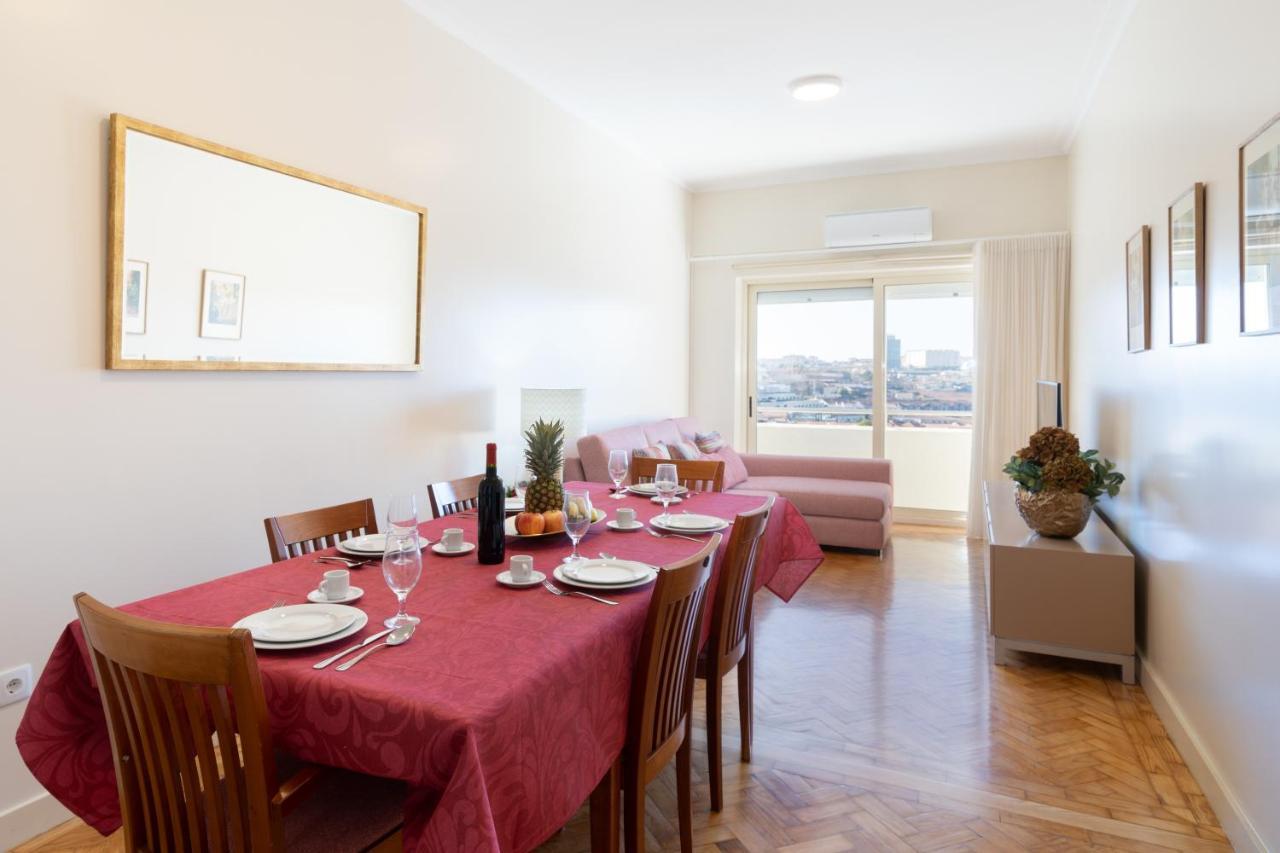 Host Wise - Lovely Bright Flat - Instaworthy City View Βίλα Νόβα ντε Γκάια Εξωτερικό φωτογραφία