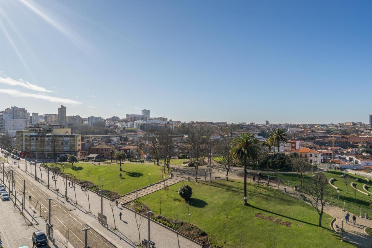 Host Wise - Lovely Bright Flat - Instaworthy City View Βίλα Νόβα ντε Γκάια Εξωτερικό φωτογραφία